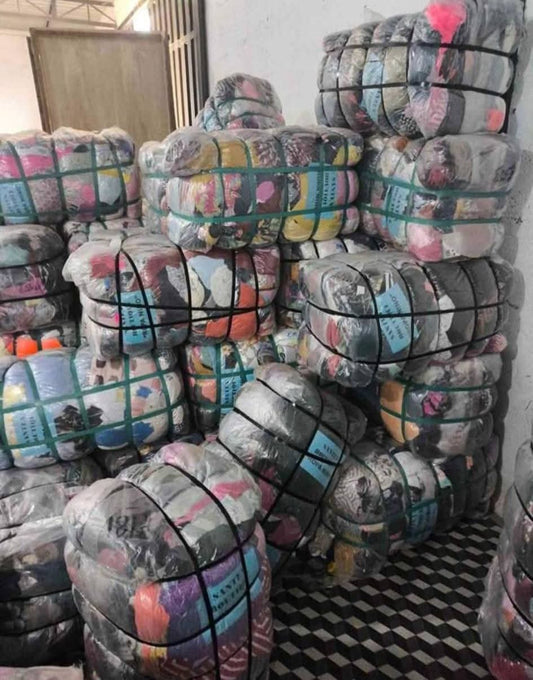 PACA AMERICANA-mixta invierno, Boutique 80% Nueva,(juvenil) Hombre/Mujer