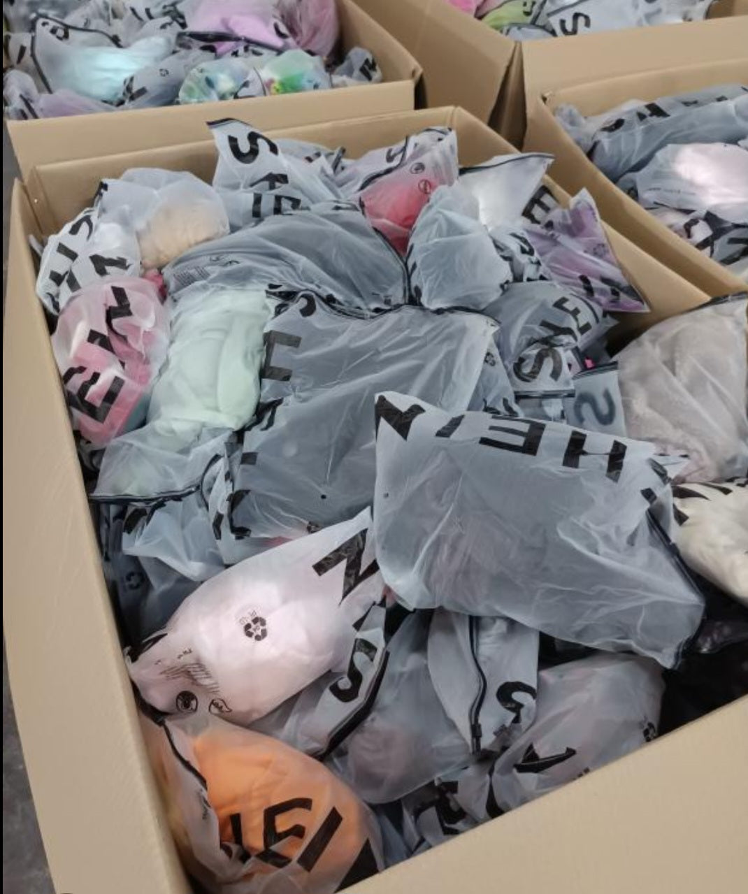 Cartones y Lotes de Ropa Shein (AMÉRICANA)